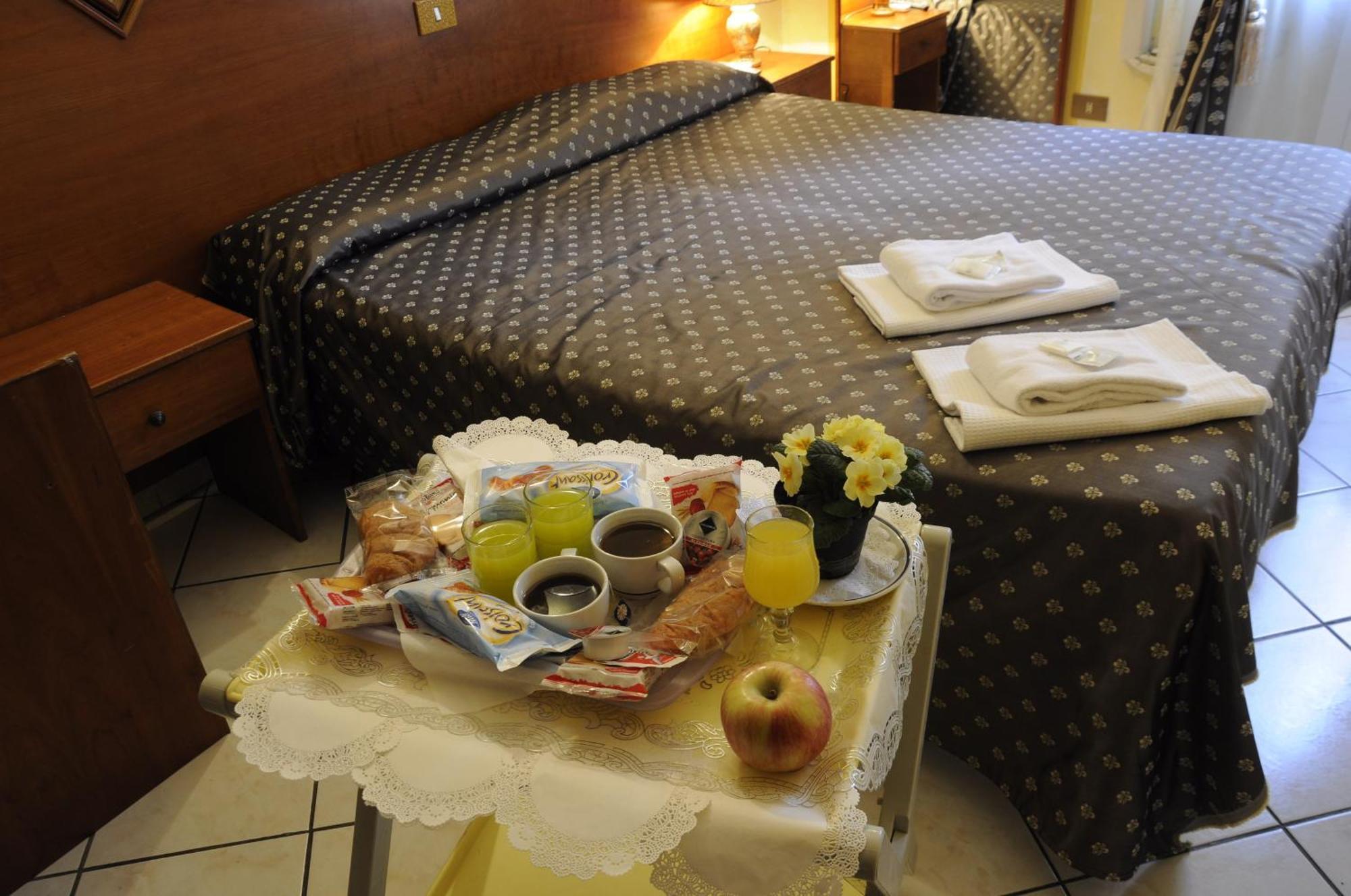 Hotel Farini — Photos 1